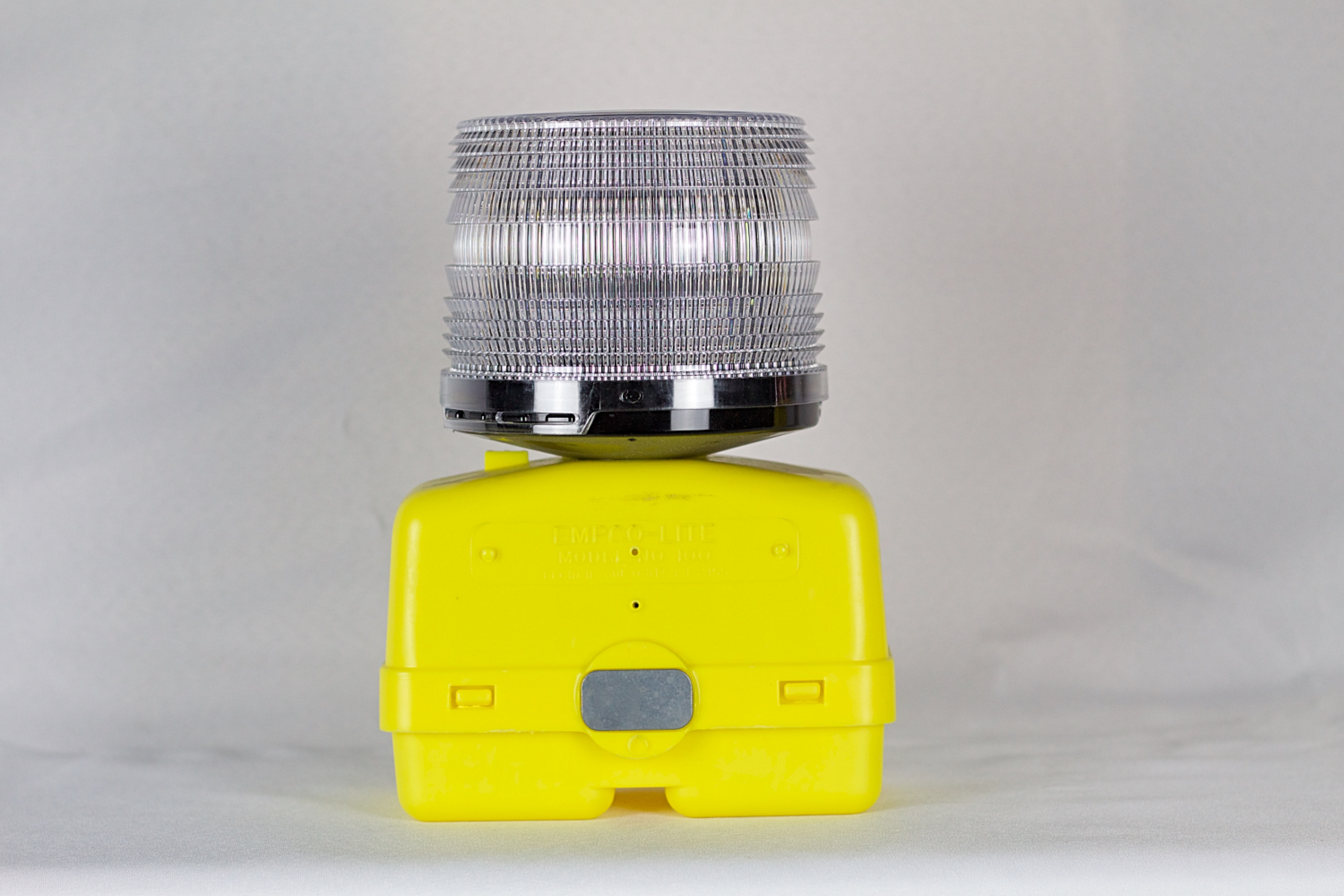 Specification: Tested and certified by US Coast Guard accepted independent laboratory.
LEDs last 10,000 hours.
Steady burn light travels 2 nautical miles for up to 21 days.
Flashing light travels 2 nautical miles for up to 60 days.
Solid state circuitry turns light on at dusk and off at day-break.
Steady mode is available in red, green, and clear.
Flash mode is available in amber.
In steady mode the battery will last 20-25 days.
Flash mode will last 60 days.
Available with optional magnetic base.
Box Quantity: 10