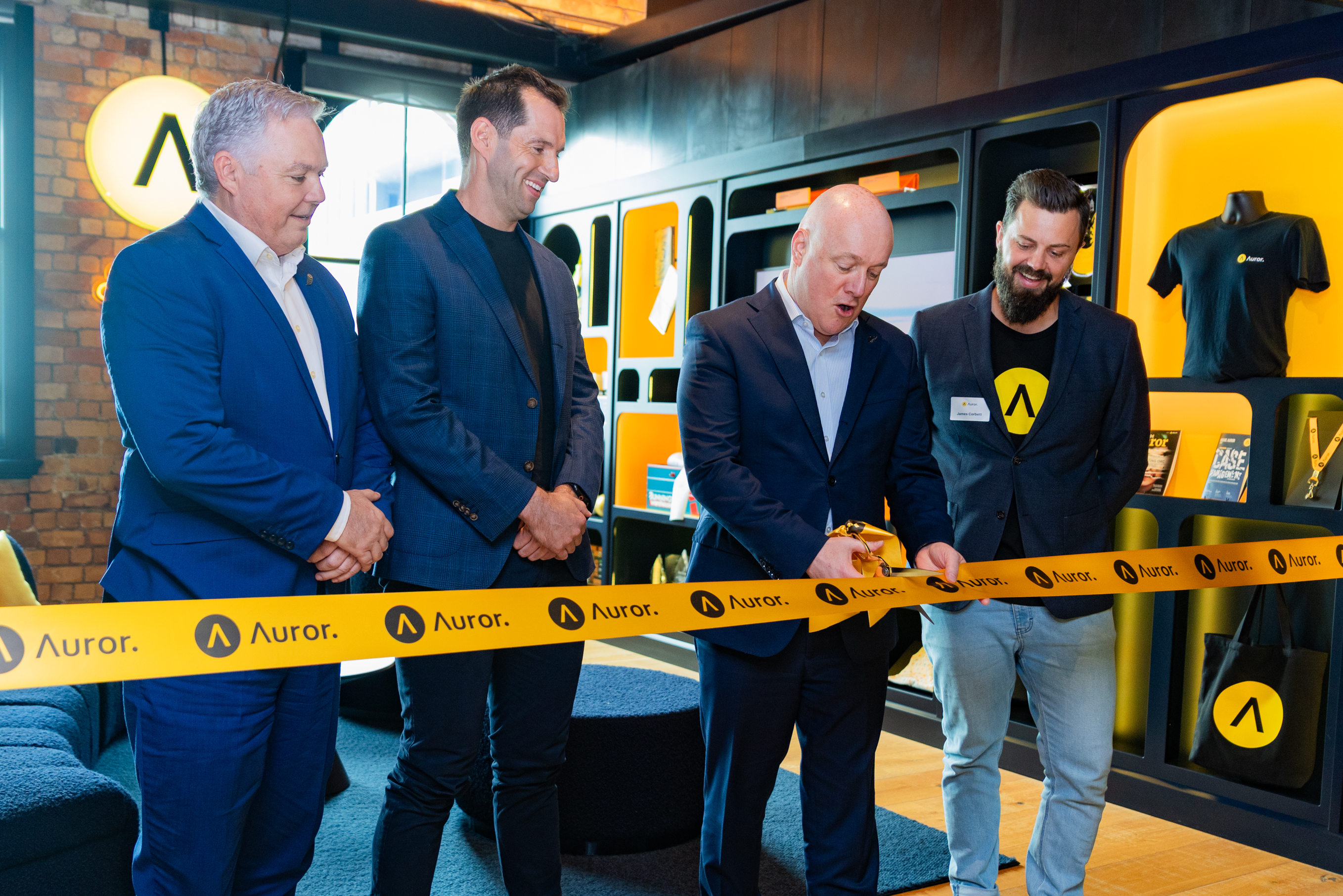 Auror hosts New Zealand Prime Minister for opening of new Auckland headquarters