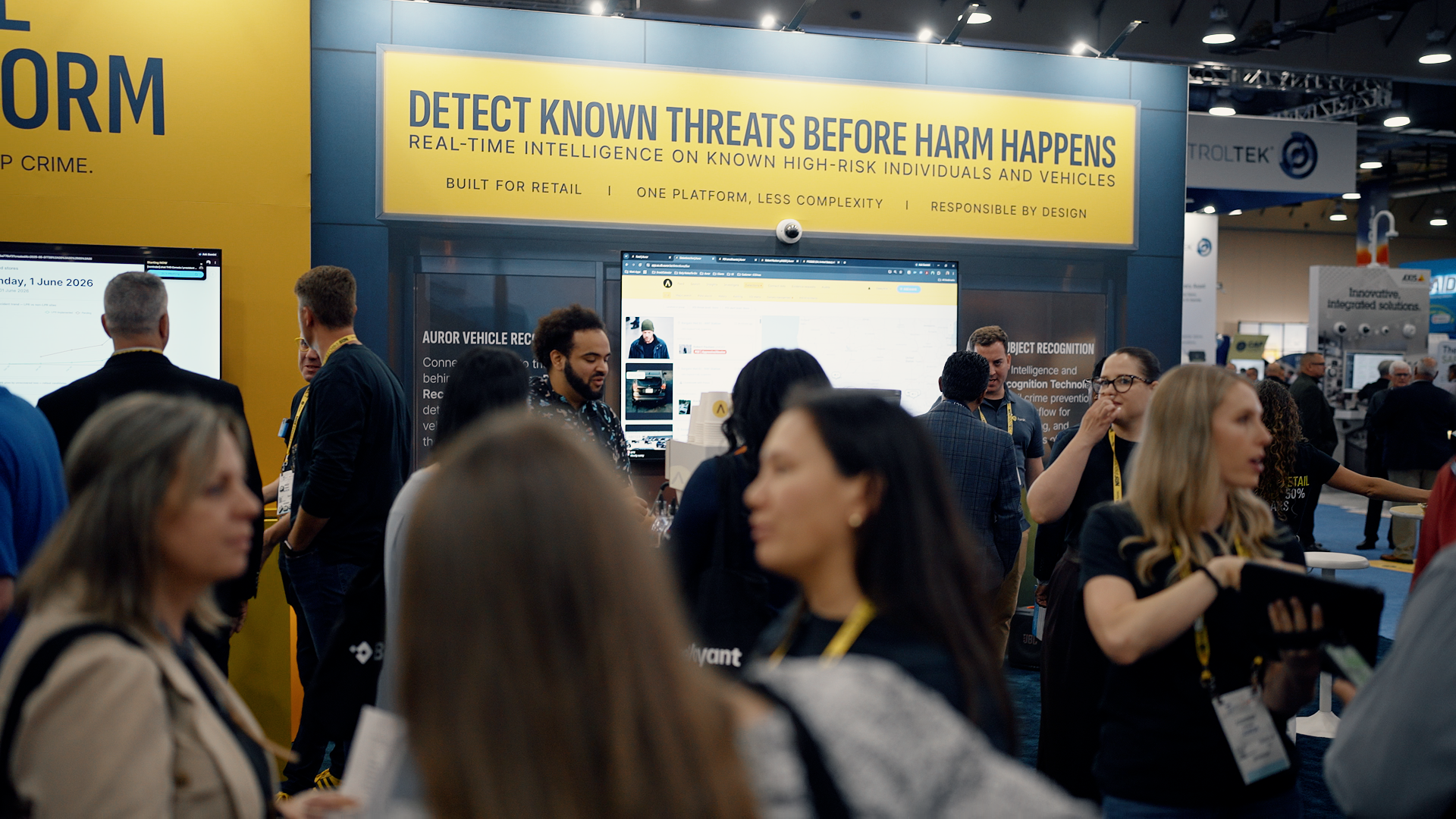 Auror's NRF Protect booth at NRF Protect featured a Risk Detection demo showcasing Subject Recognition and Vehicle Recognition.