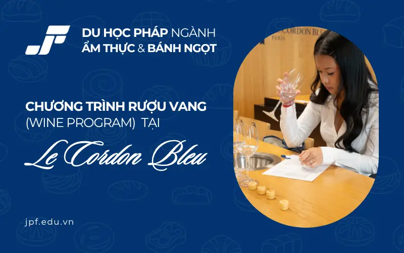 Học viên tại Le Cordon Bleu trong hoạt động thử nếm rượu vang.
