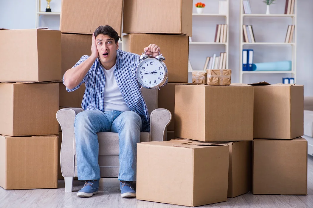 how far in advance to schedule movers 40/13