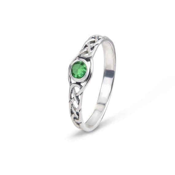 Sterling Silver 925 Celtic Scottish Ring with an Emerald Coloured Stone