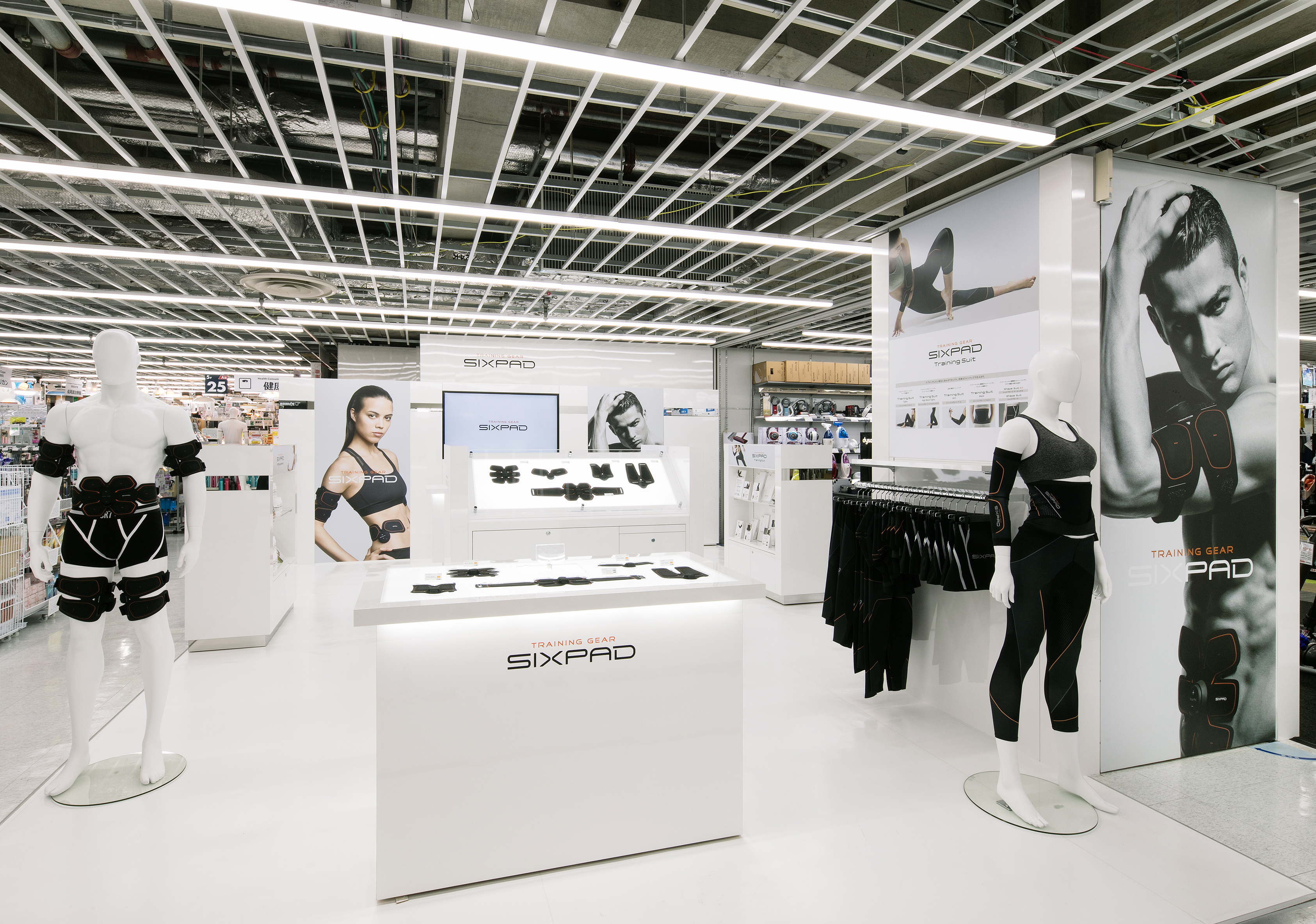愛知県の家電量販店内のフィットネス製品・健康器具販売店の内装デザイン事例(株式会社ア・ファクトリー) 愛知県の家電量販店内のフィットネス製品・健康器具販売店の内装デザイン事例(株式会社ア・ファクトリー)