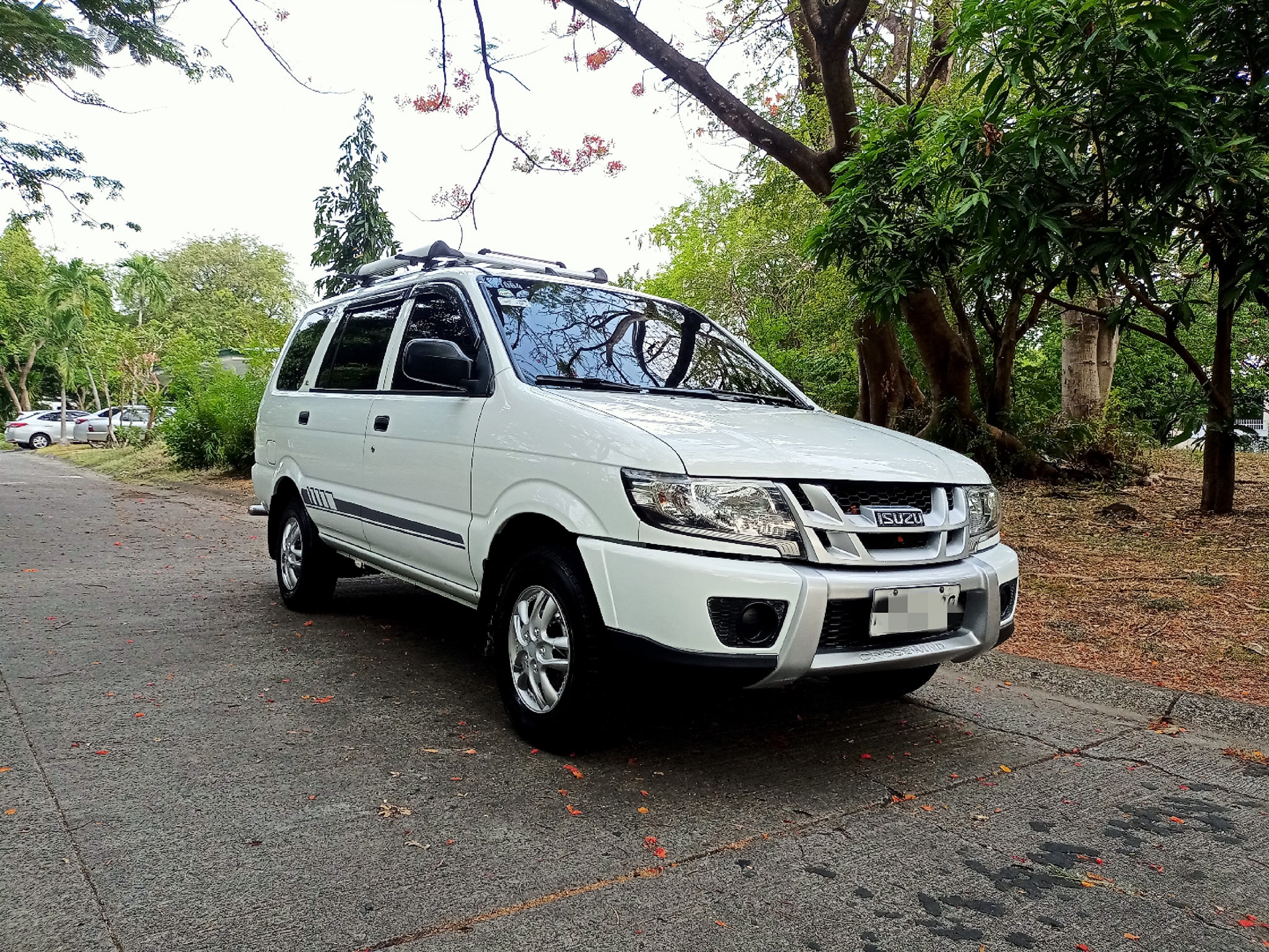 2016 Isuzu Crosswind XL Manual Diesel
