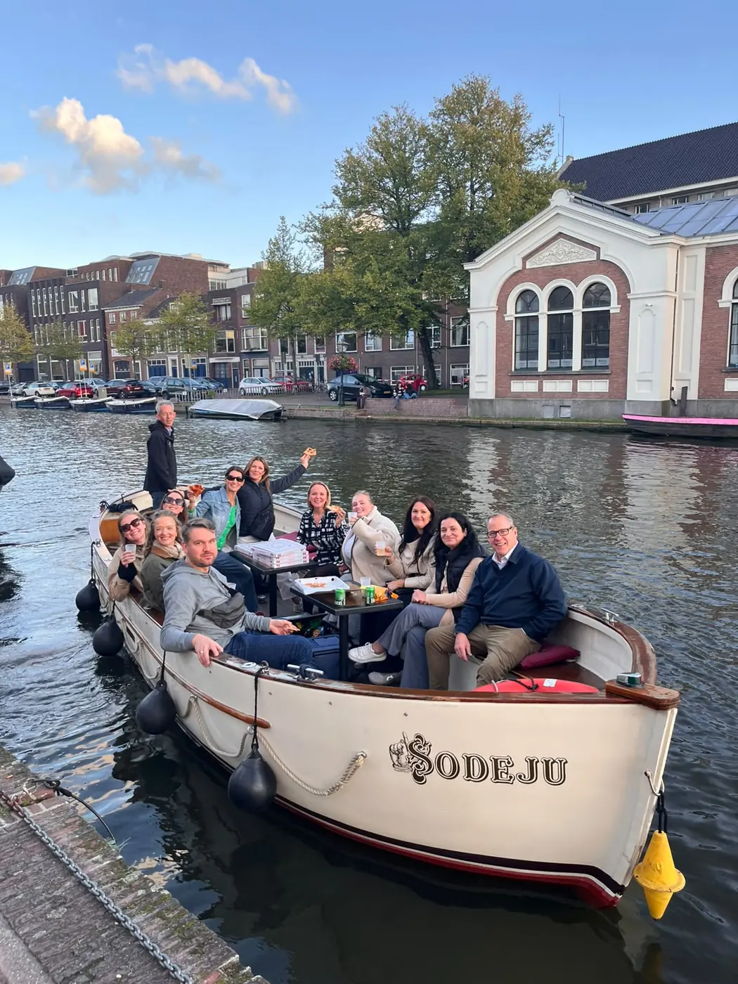 Leiden Big Group Boat Tour