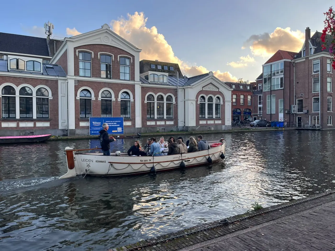 Tour boat for bigger groups on the canal in Leiden