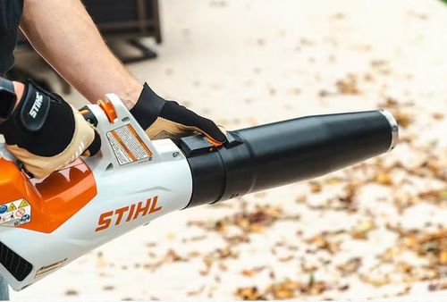 STIHL leaf blower