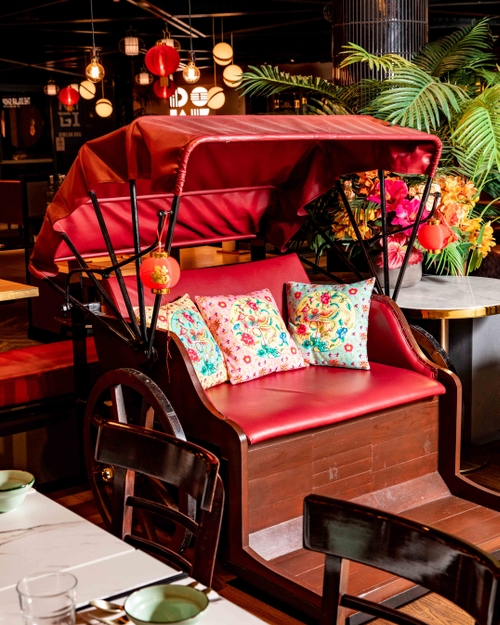 image of person unpacking home delivered food