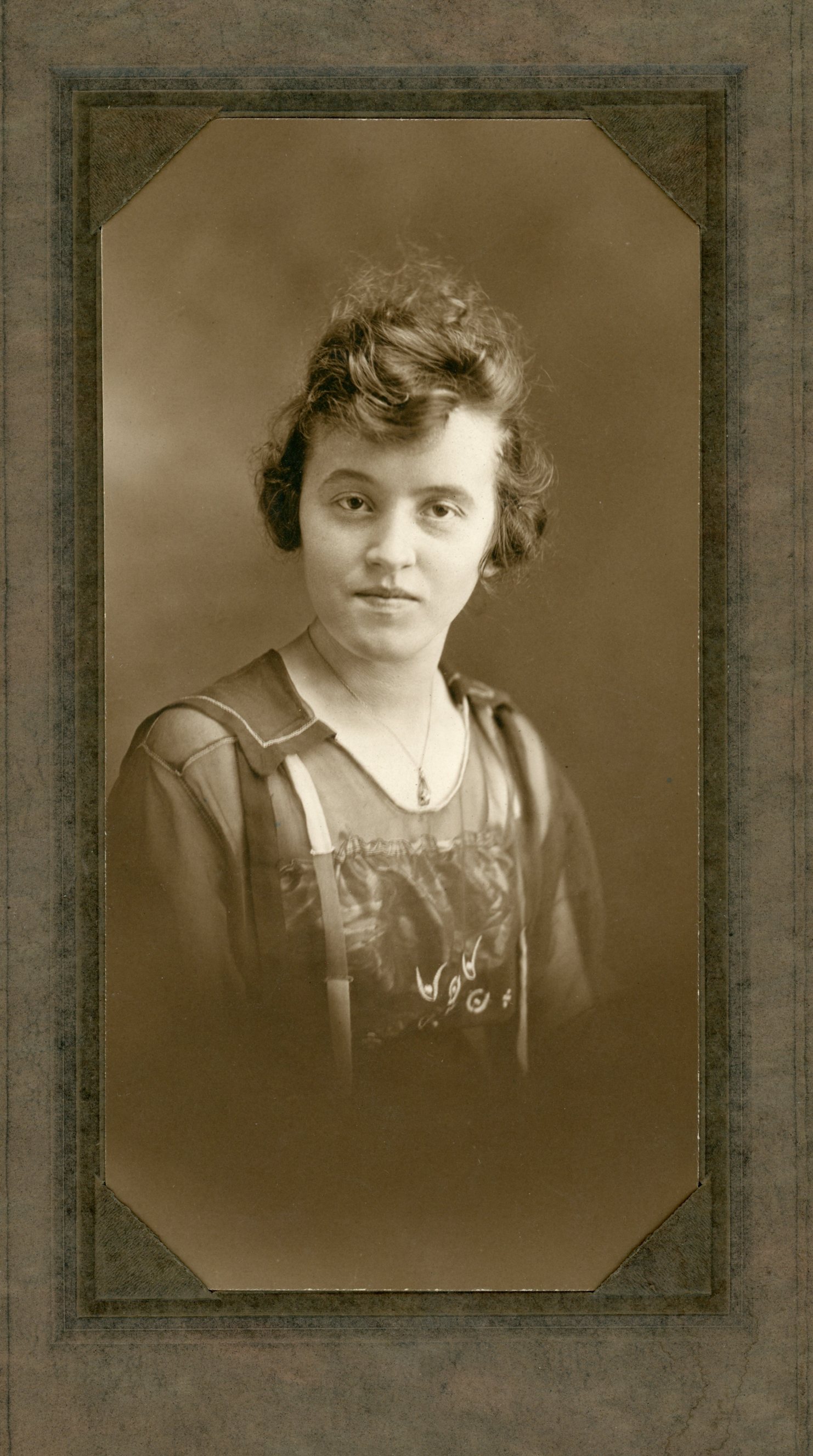 Menerva as teenager.