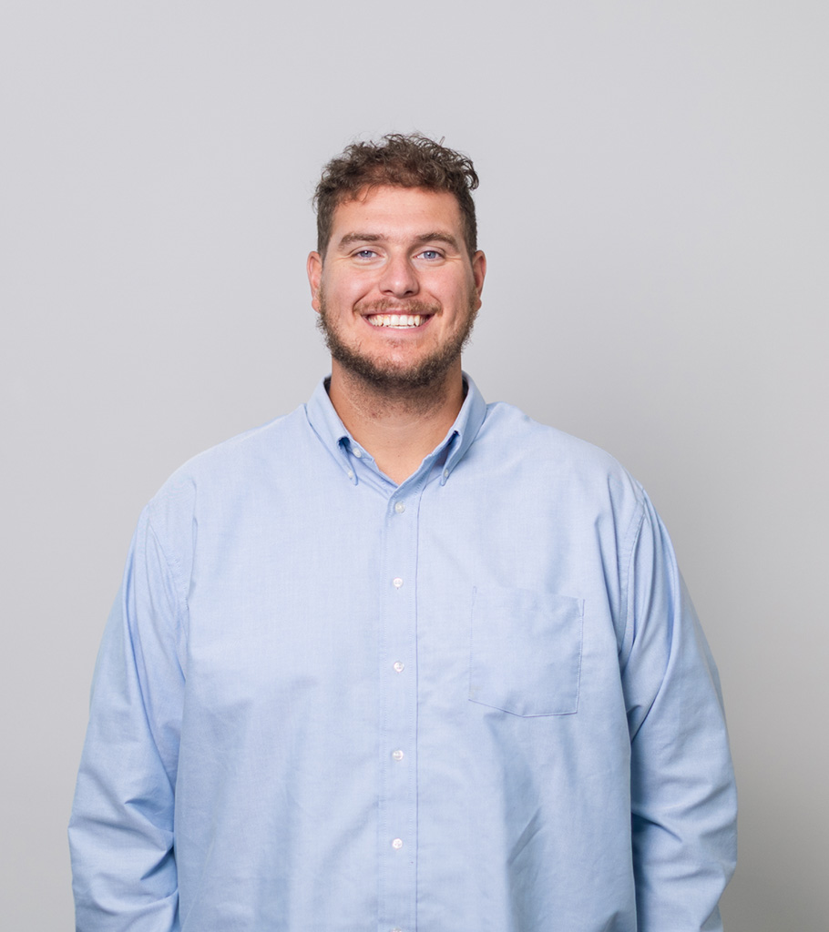 a happy looking smiling woman