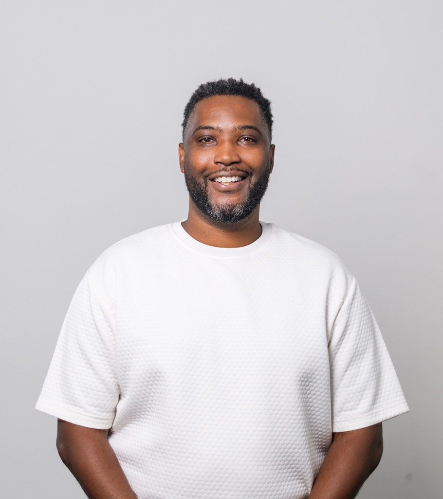 a happy looking smiling woman