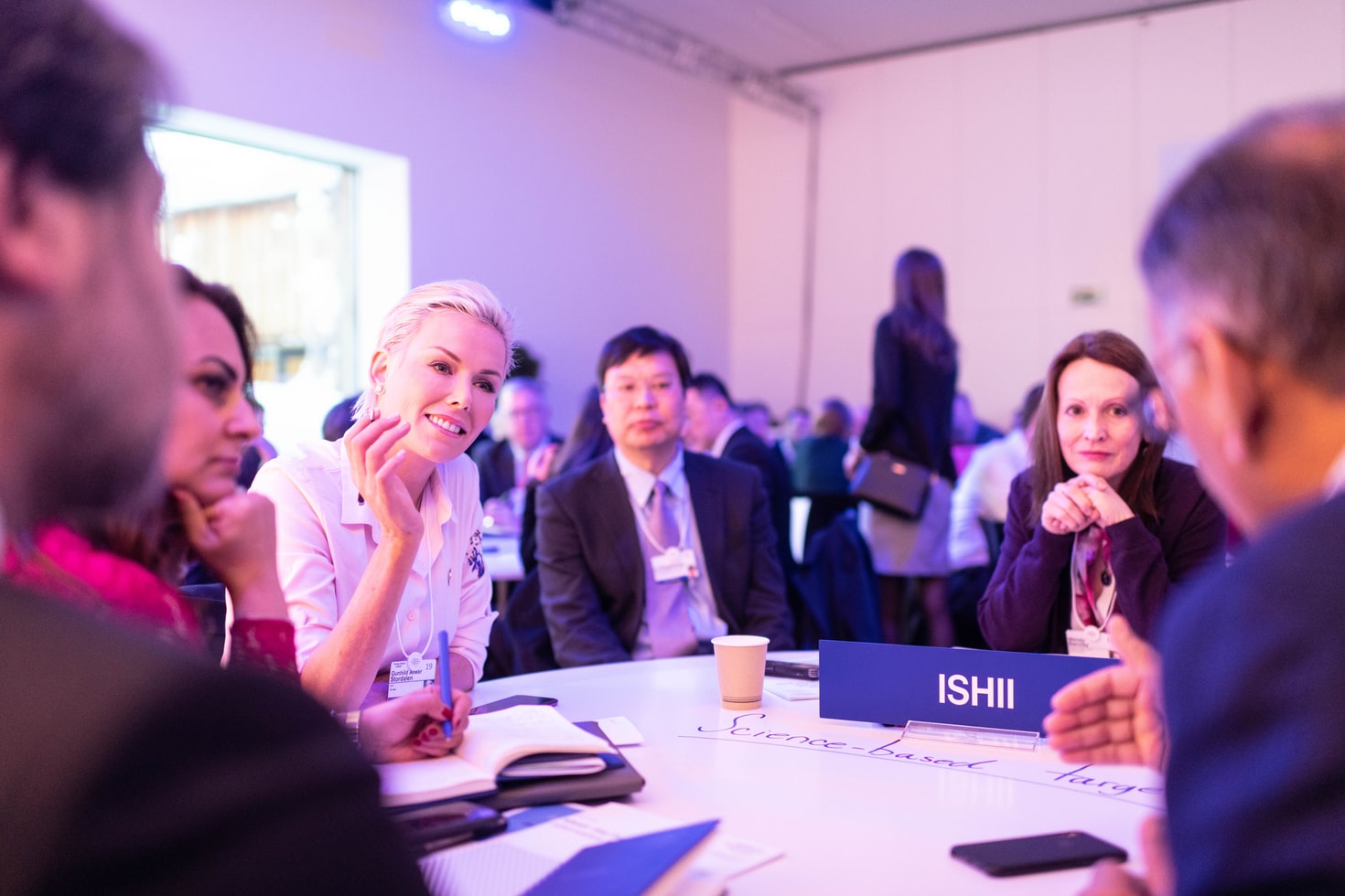 Your Guide to Starting Conversations at Networking Events