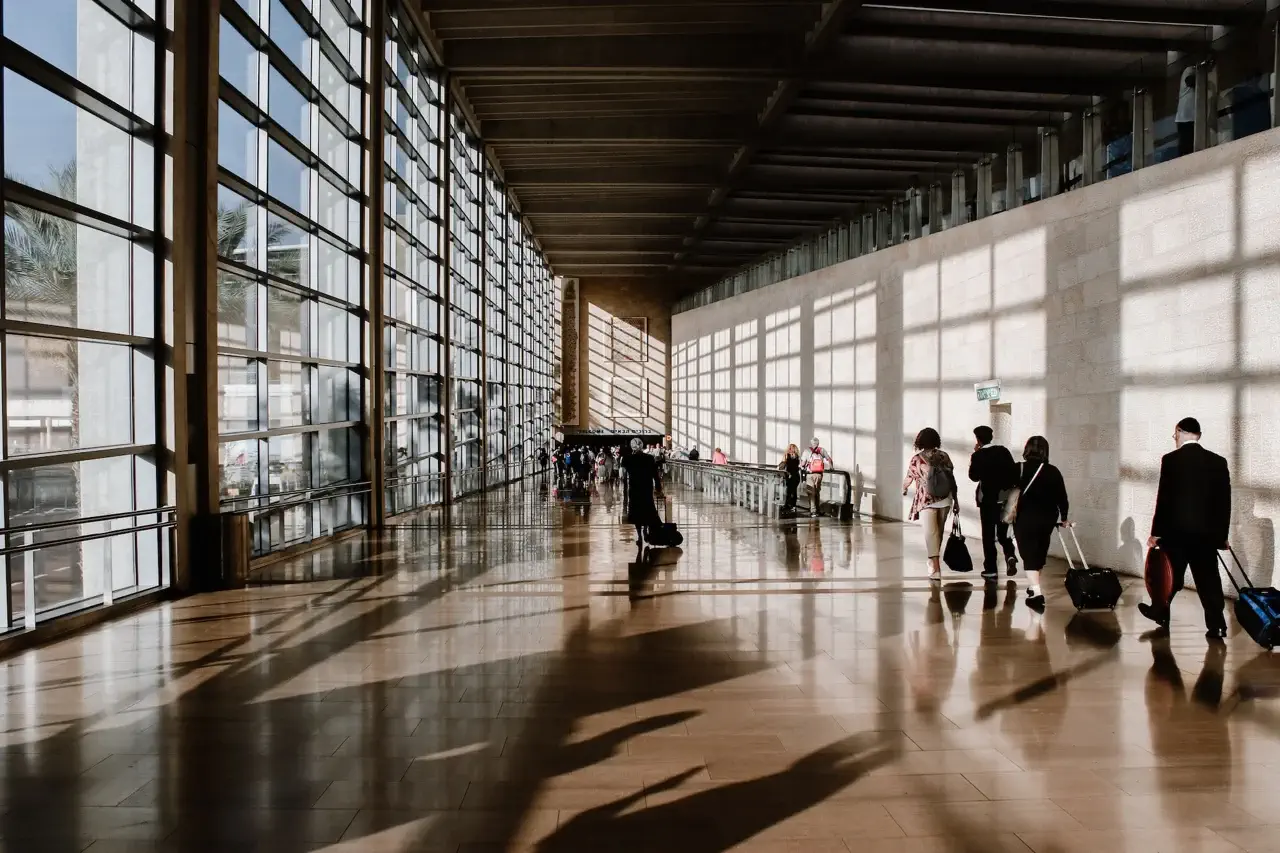 Networking on the Go: How Mobilo Powers Your Connections While Traveling