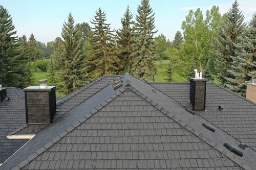 Rubber Roofing vs. Asphalt Shingles: Which Is Right for Your Calgary Home?