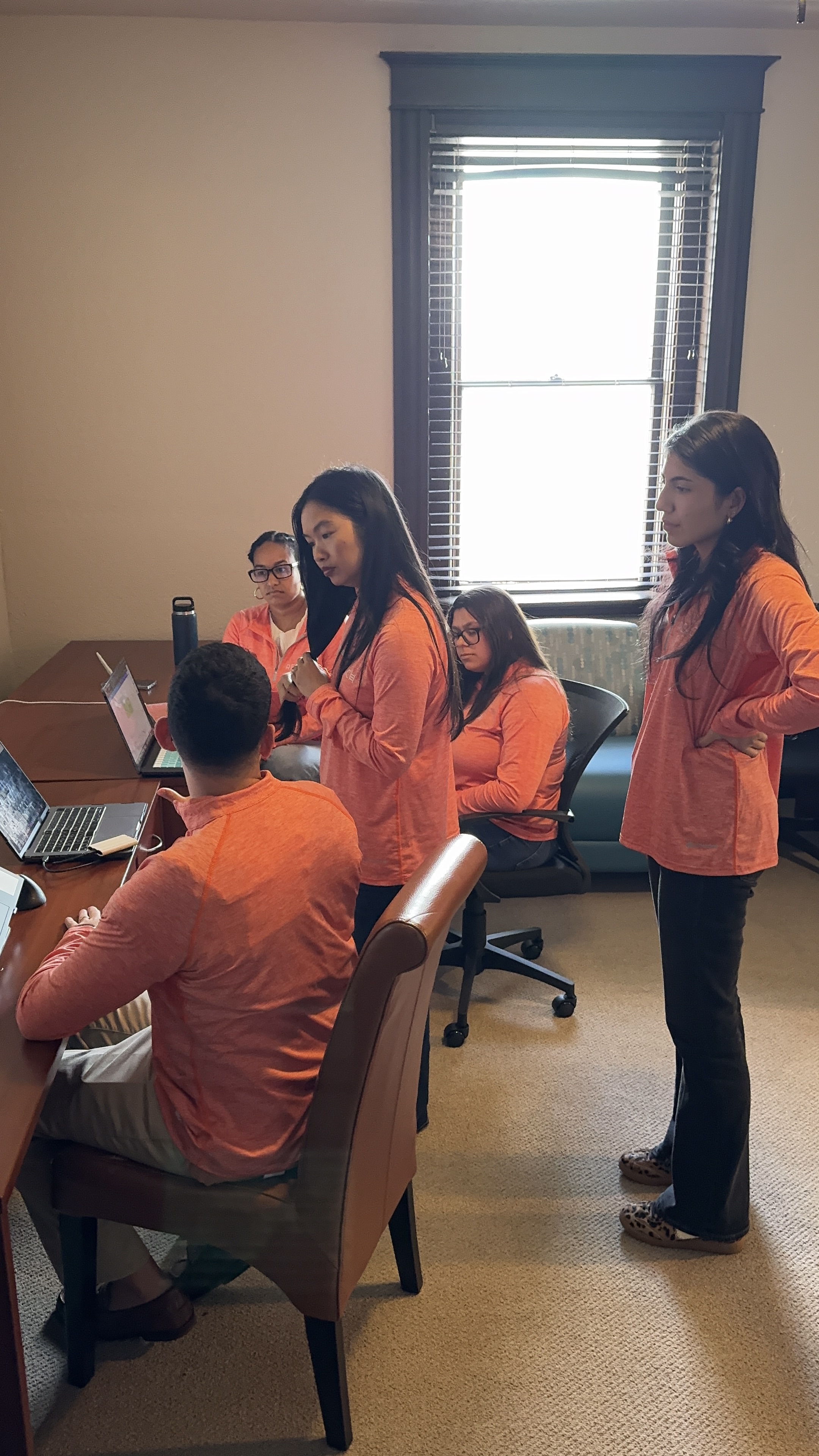 Reach Team Collaborating on Content Ideas