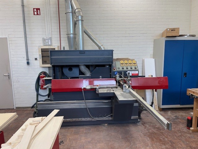 Saomad UTP 150/6 pennenbank