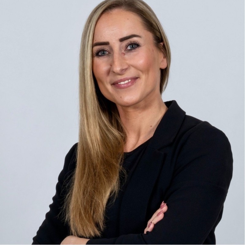 Sandra Zech