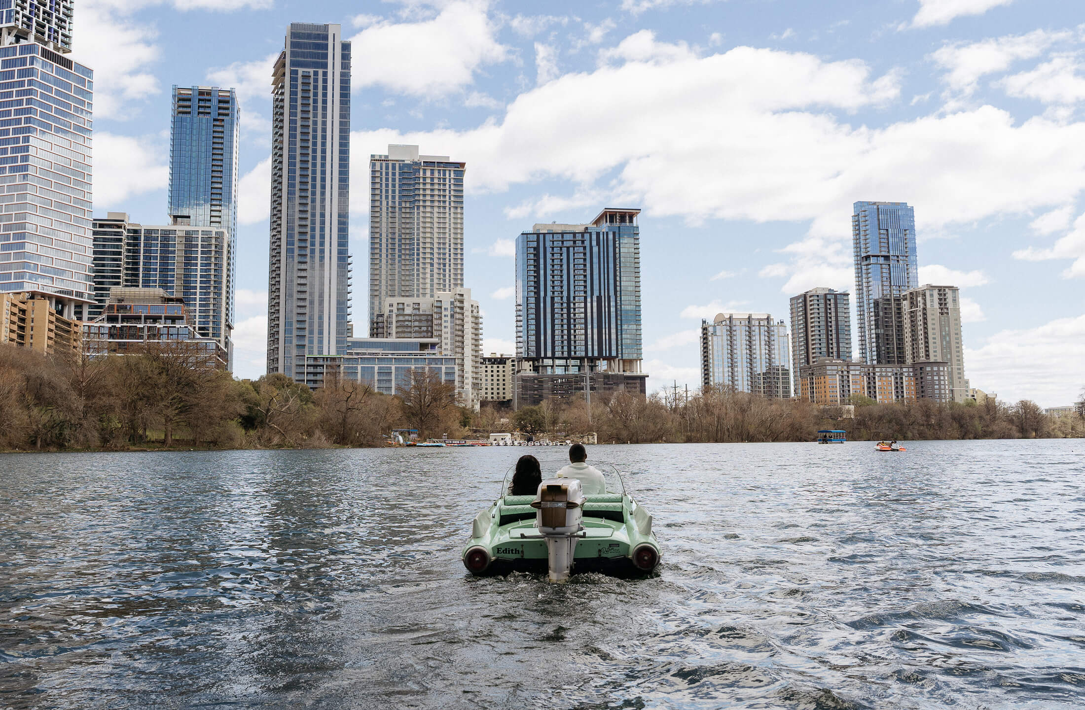 Retro Vibes & Romantic Views | Austin Couples Photography on the Lake