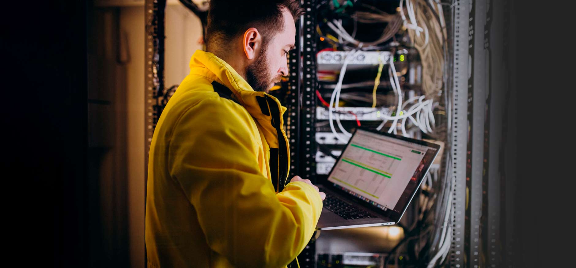 Guia Definitivo: Como Implementar um Field Service de TI Eficiente e Reduzir Custos em 40%