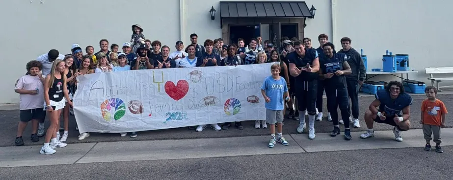 USD Football Player Mentor Programs