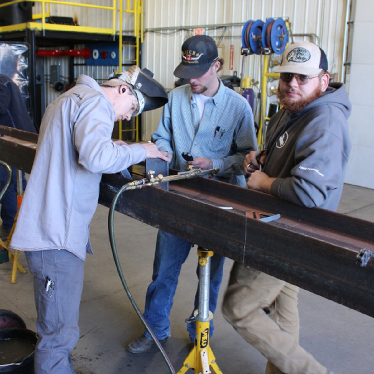 What Does a Typical Day Look Like for a Working Pipeline Welder?