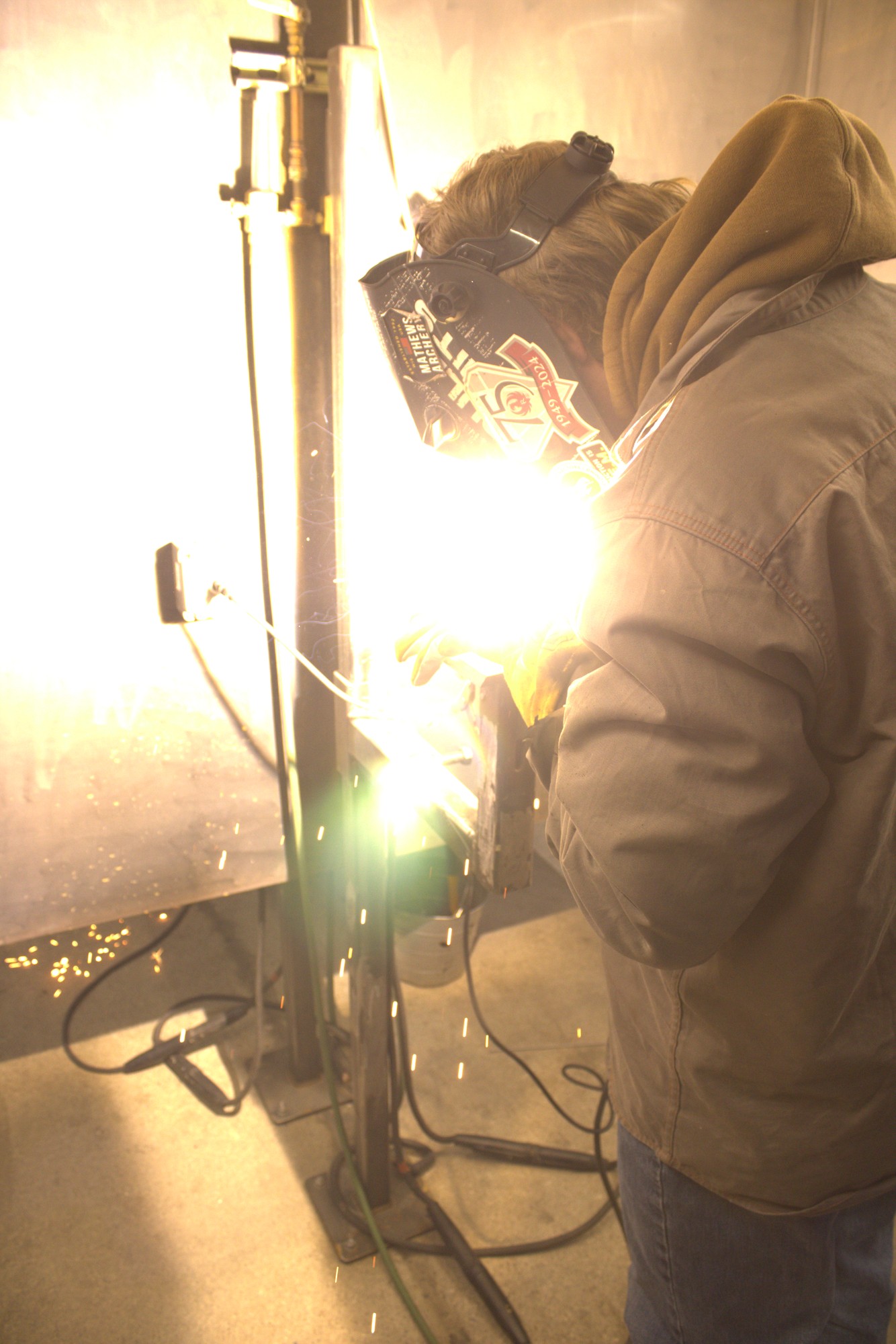 How Do You Protect Your Eyes and Lungs While Welding?