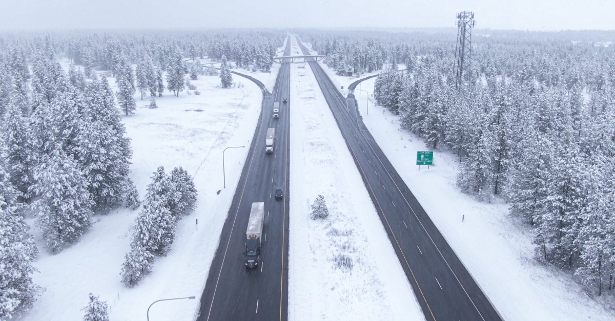 Freight Industry Grapples with Weather, Tariffs, and Equipment Pullbacks