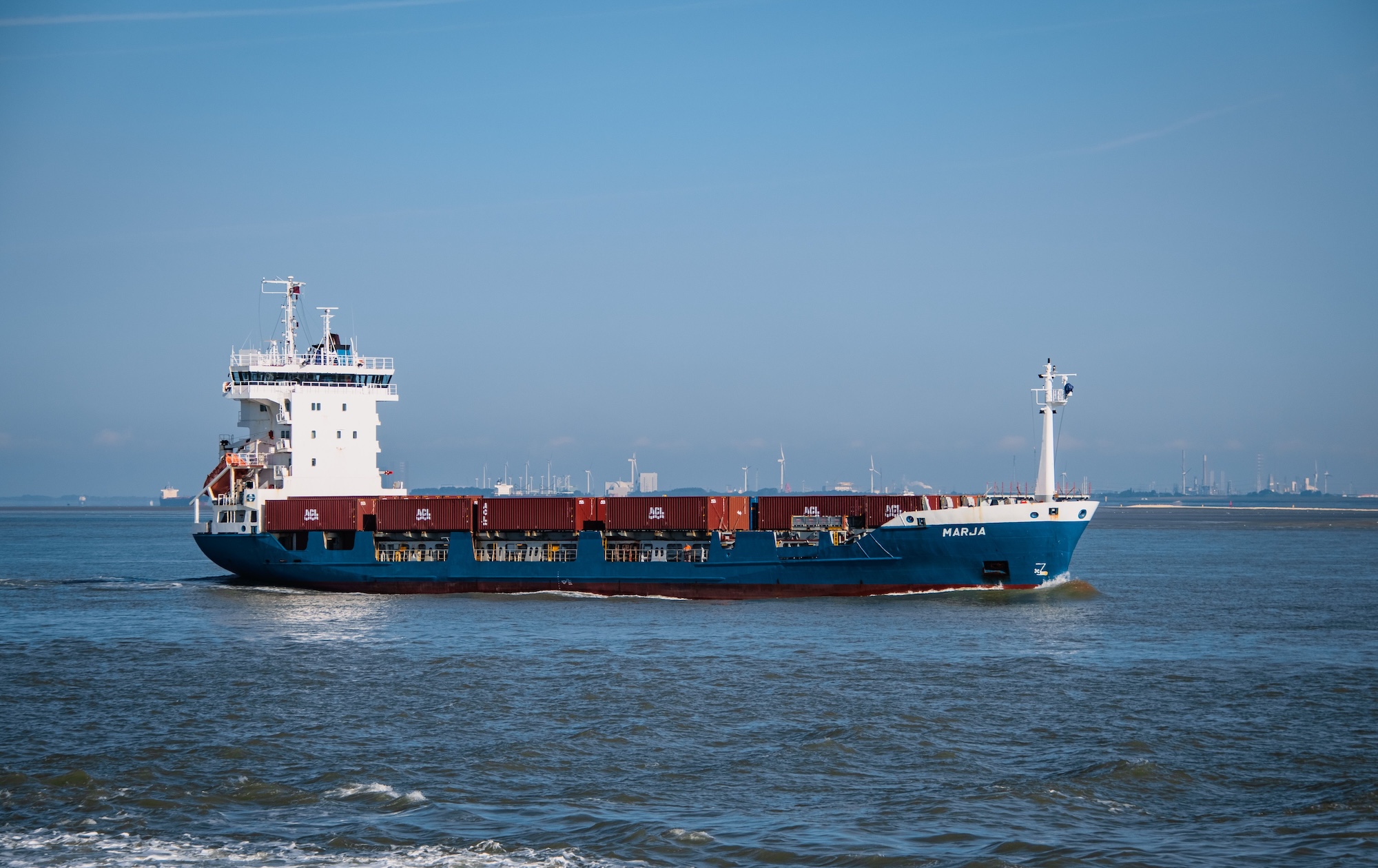 The carry trade: how investors earn a yield differential, and why it can reverse
