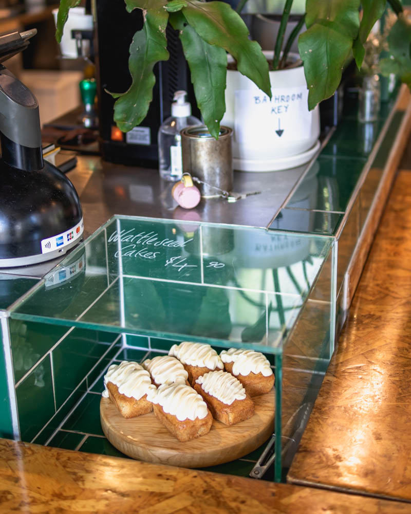 They have cabinet dessert which change often