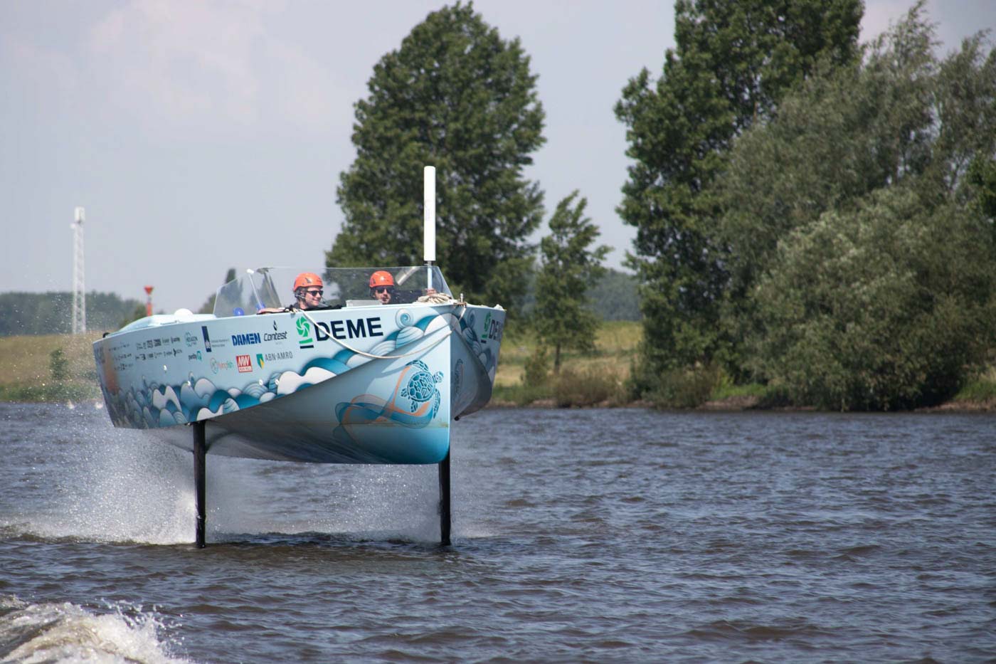 Picture of the Hydro Motion Team 2024 hydrofoiling boat