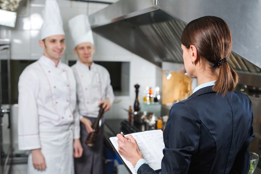 Complete Guide to Restaurant Fire Compliance: Rules, Checklist & Safety Tips