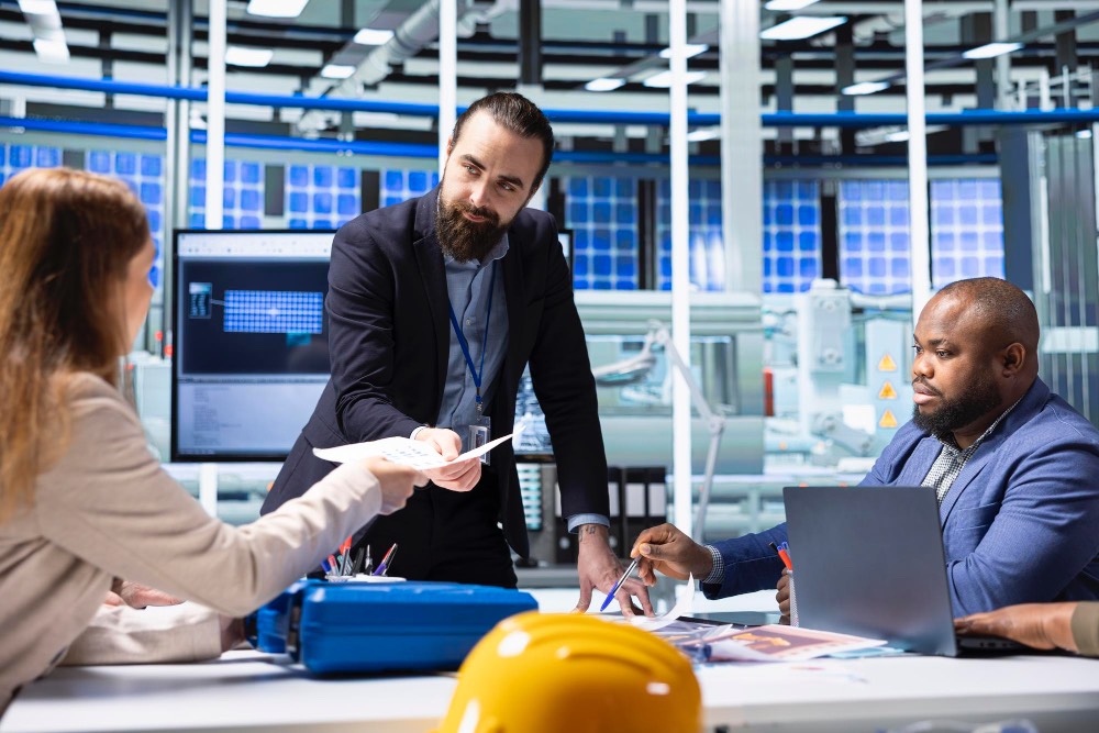 Top Facility Operations Challenges and How to Solve Them at Scale