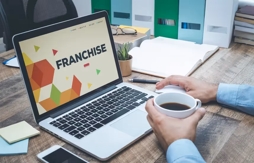 What Does a Franchise Brokerage Do?