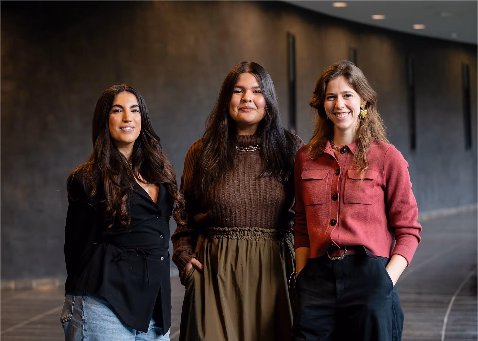 Optimy Mitarbeiterinnen und Führungskräfte des Unternehmens