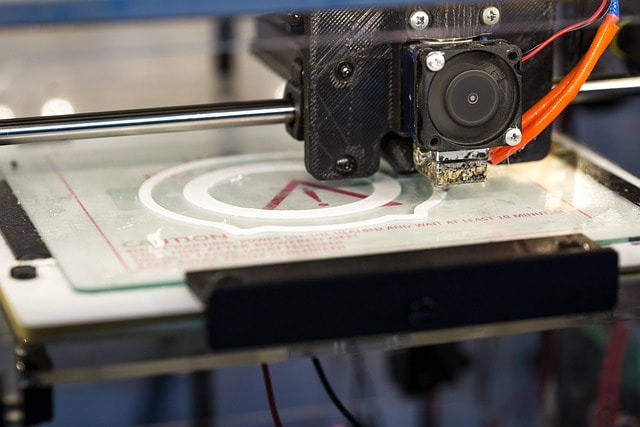 Early-stage versions often rely on 3D printing