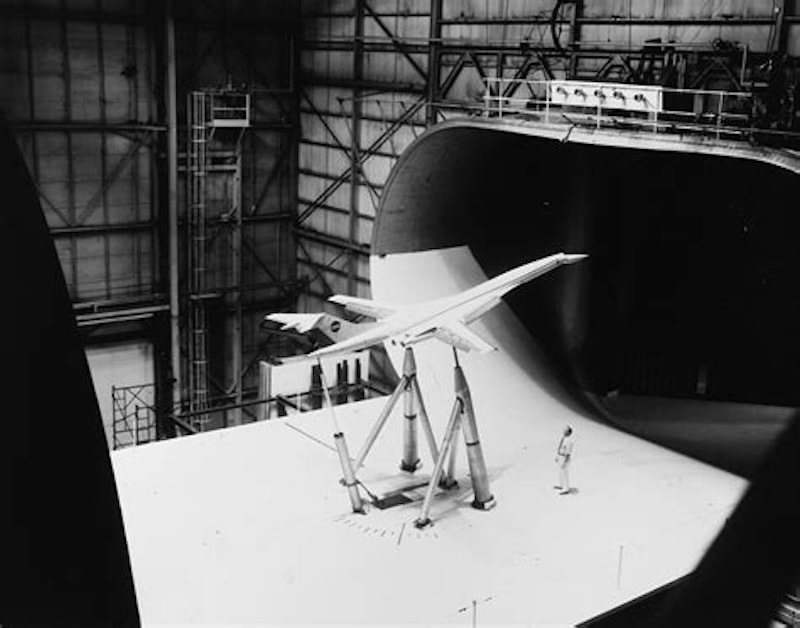 Full-Scale Wind Tunnel - Wikipedia