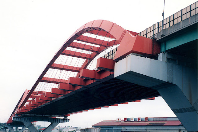 Nada Bridge | Mark Yashinsky | CC BY-NC-SA 3.0 US