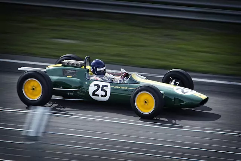 Old-fashioned racing car without wings
