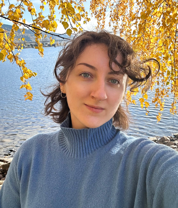 Daryna Maiboroda (she/her), Product Designer at Voda