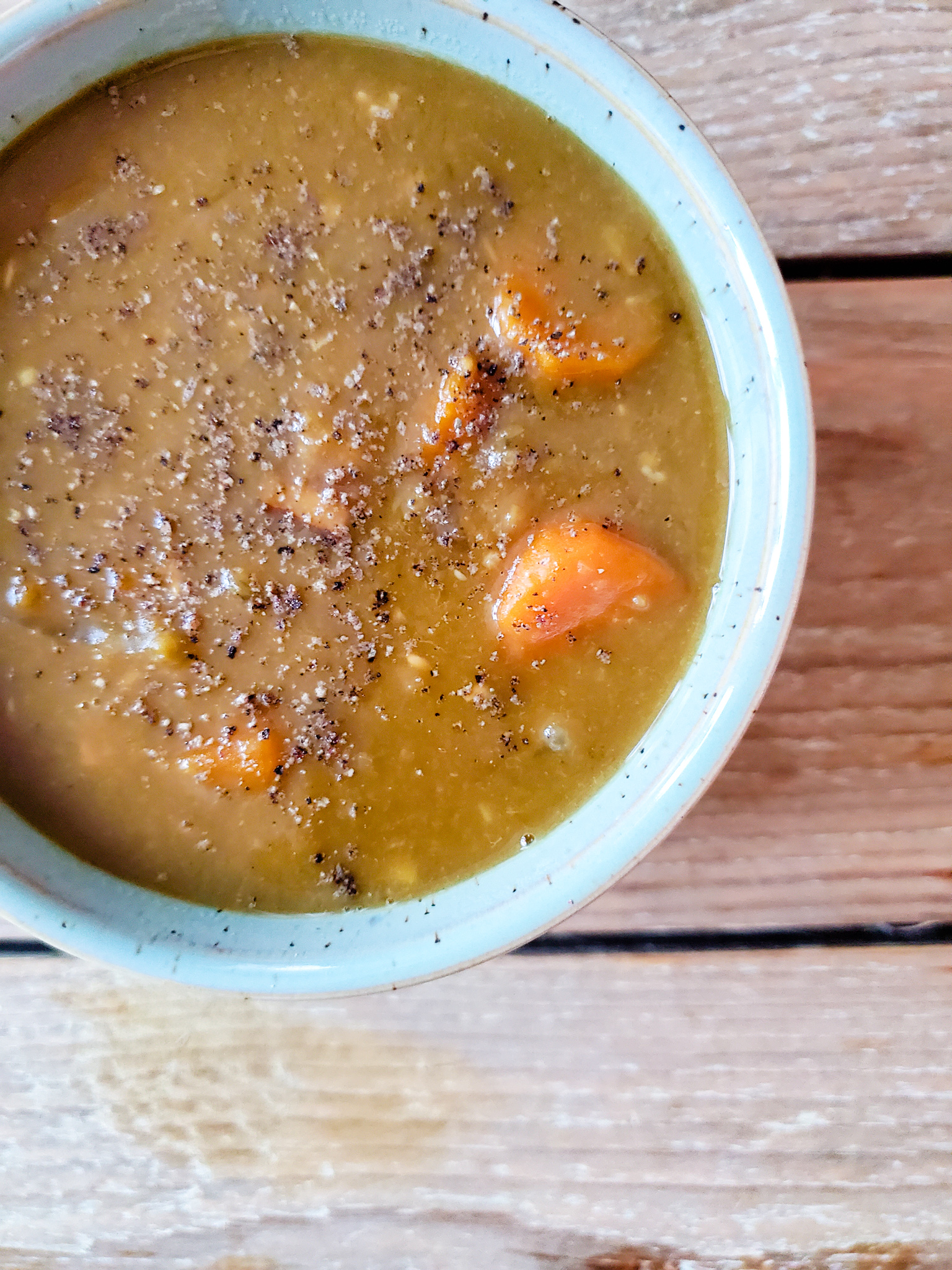 Slow Cooker Split Pea Soup