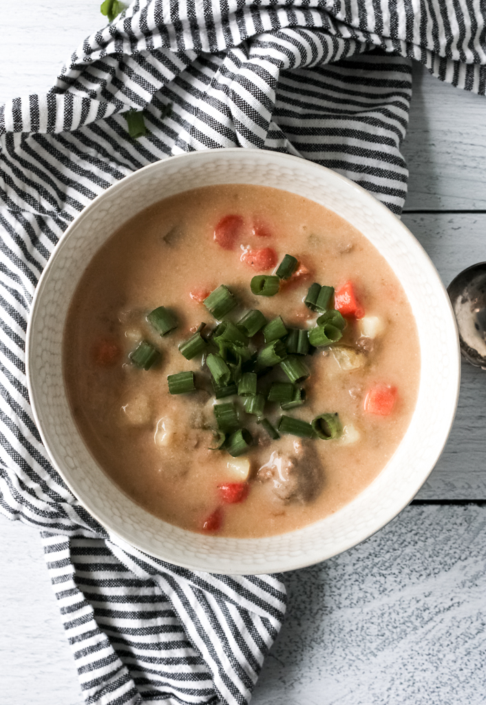Easy Instant Pot Cheeseburger Soup