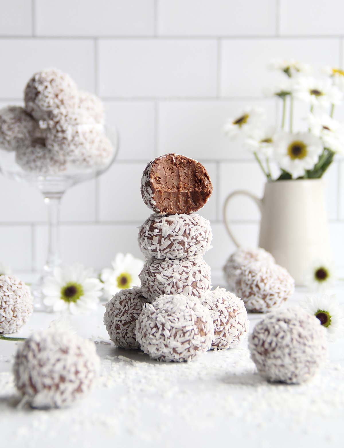 Chocolate Chickpea Protein Truffles (Vegan)
