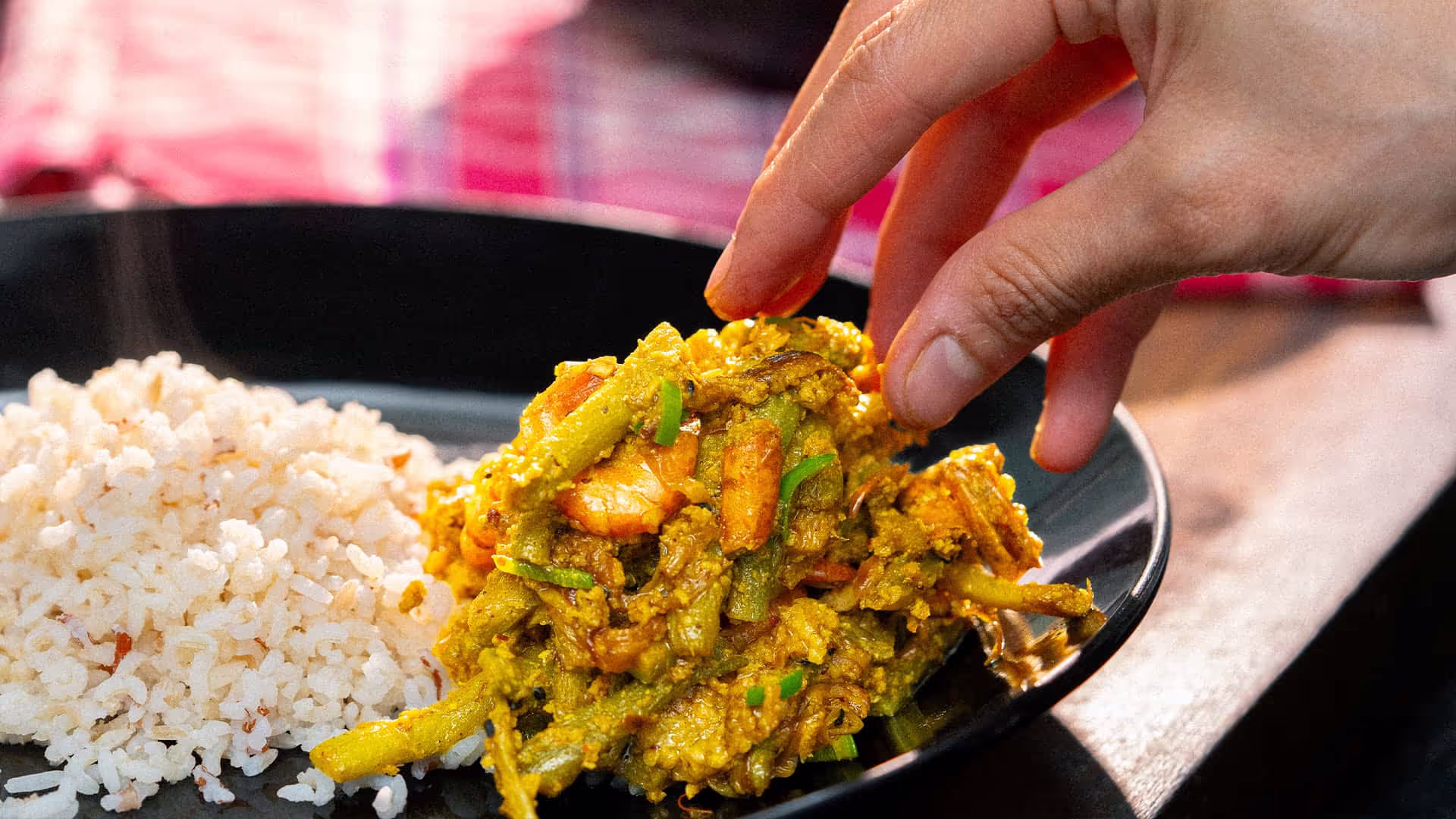 Kochur Loti Chingri diye recipe with video