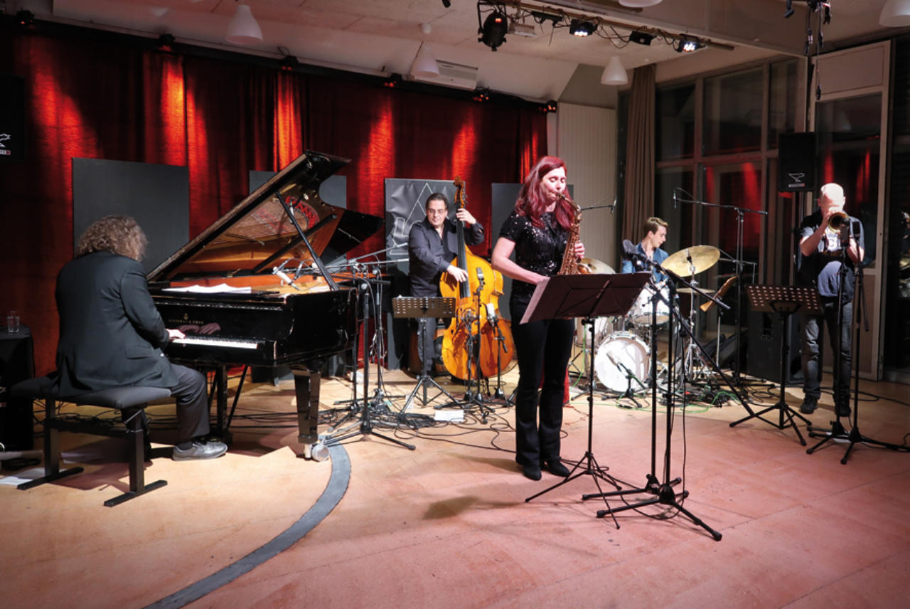 On Canvas (c) Susanne Wttelsbürger