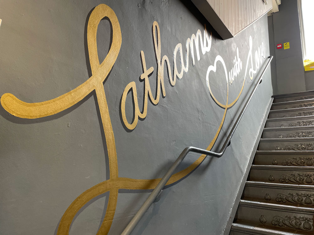 adamdoesdesign lathamshome interiors hand painted sign writing wall mural 1