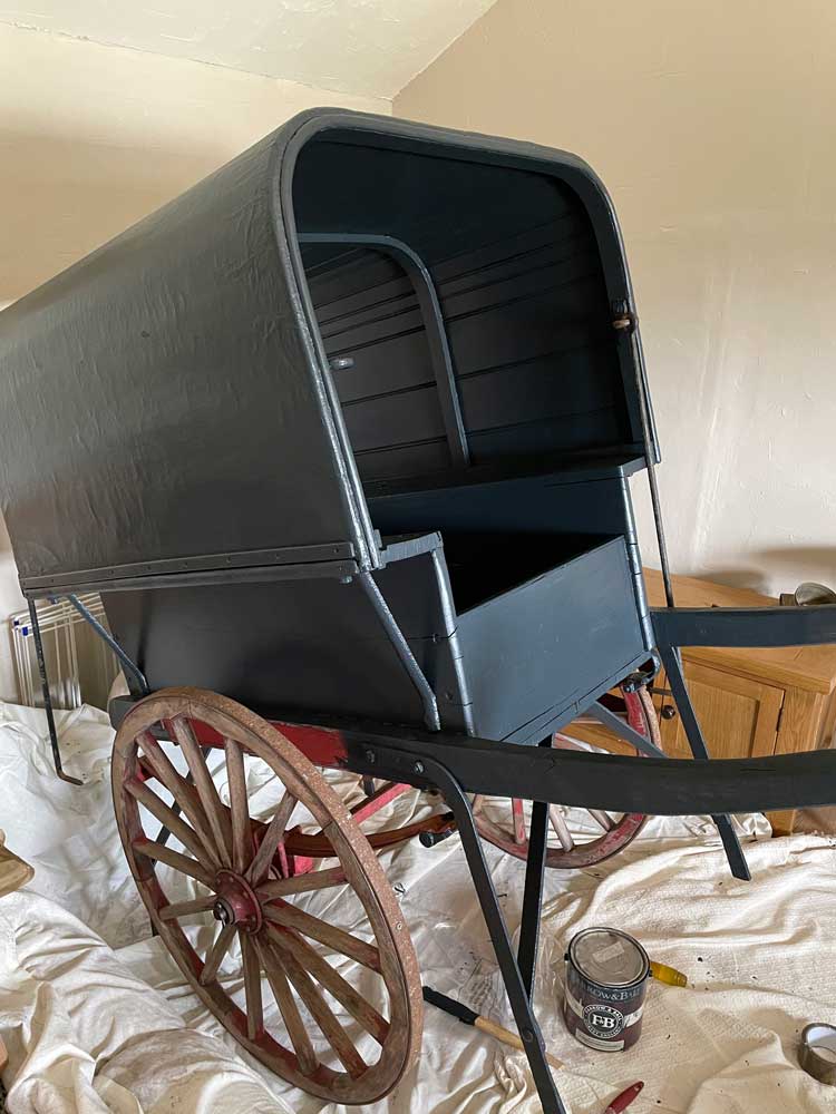 adamdoesdesign lathamshome interiors barrel cart hand painted sign writing design 11