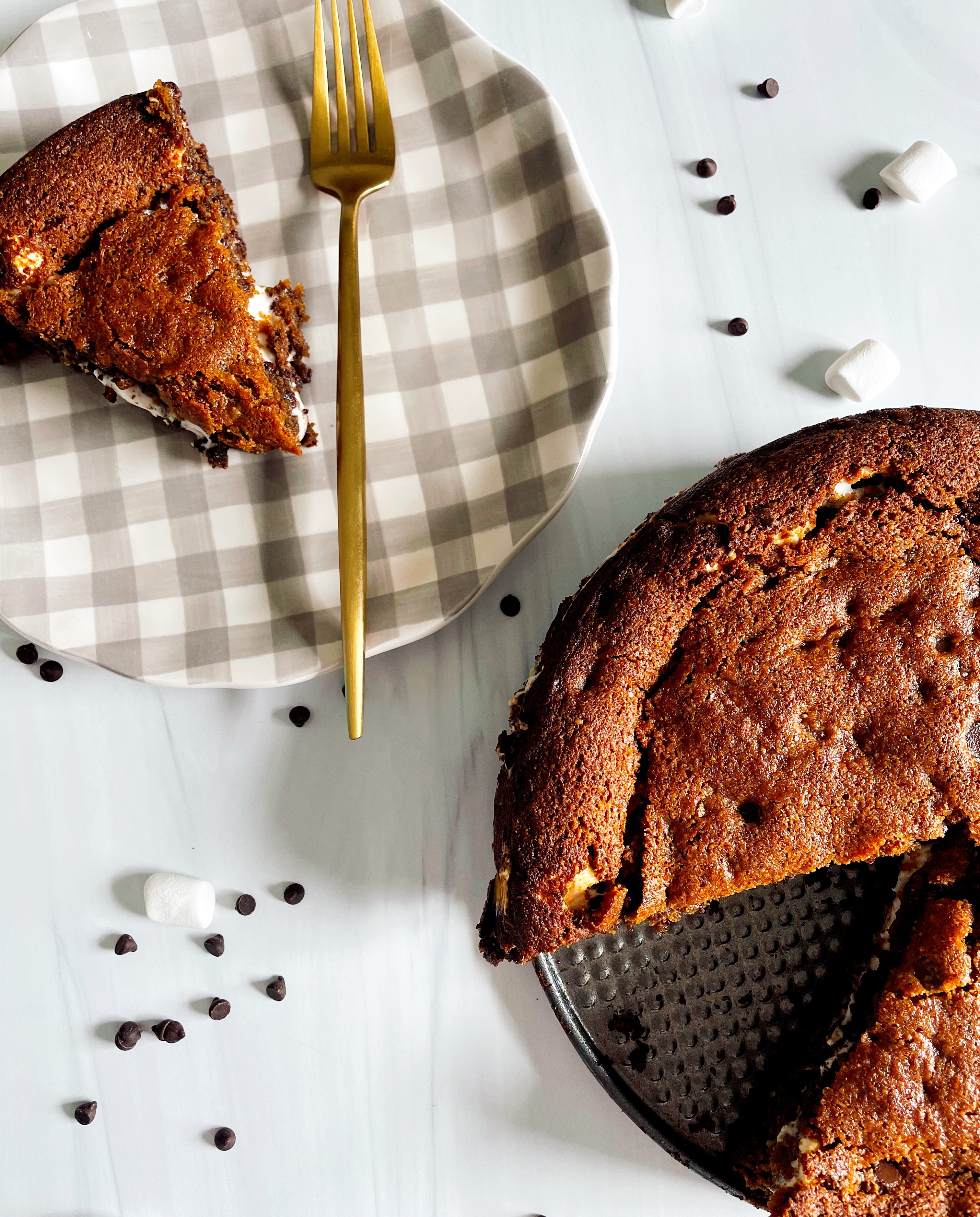 S'mores Stuffed Chocolate Chip Cookie