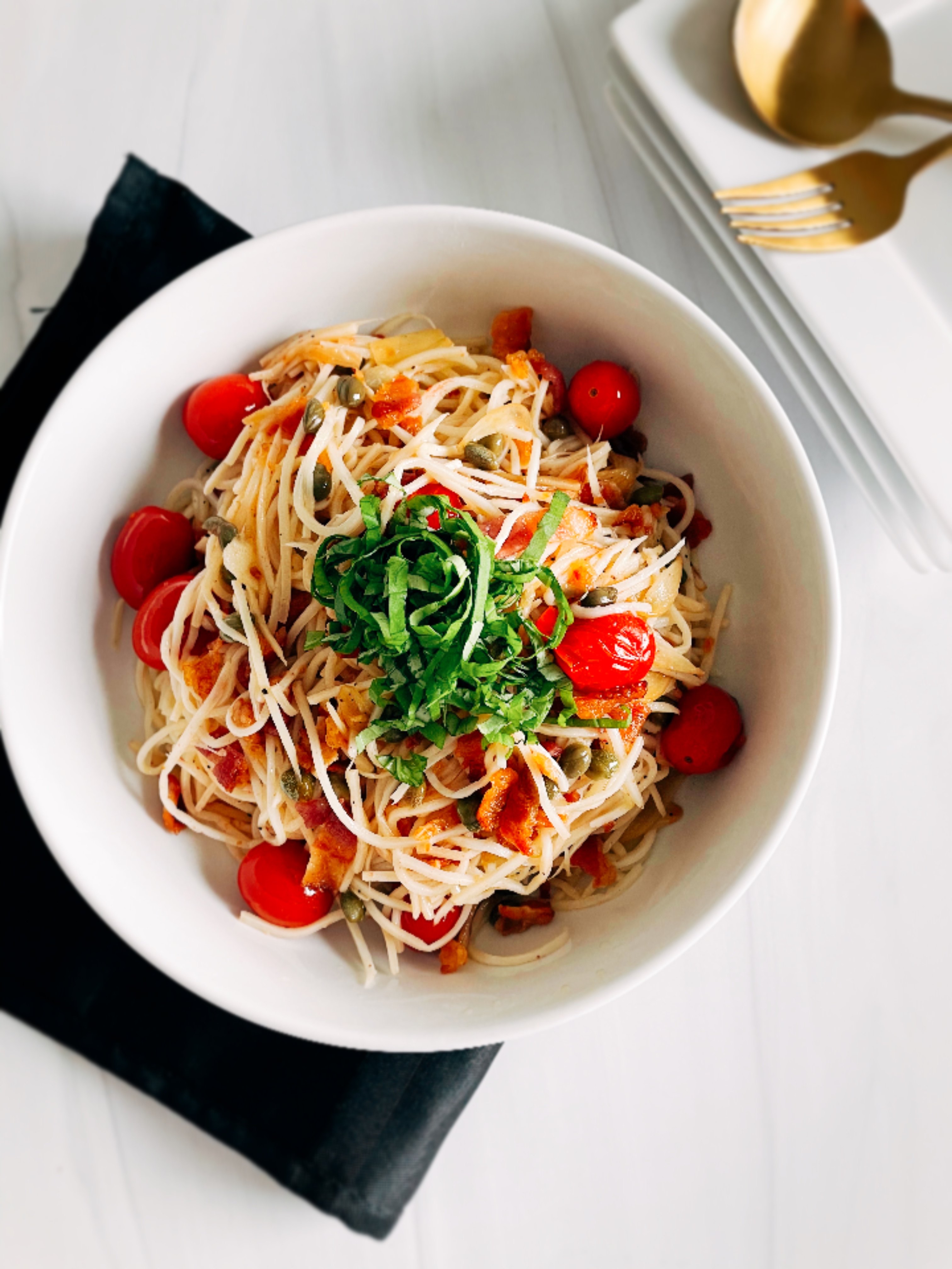 Garlic, Bacon, & Tomato Pasta