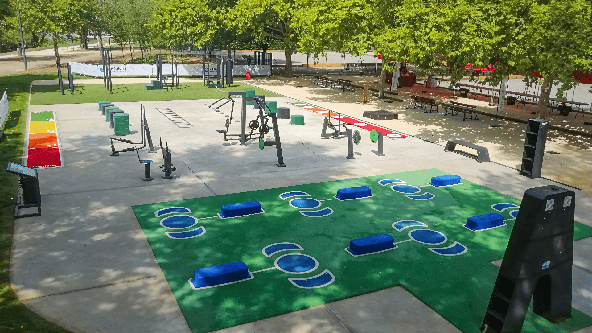 Aire de fitness installée à Burger King