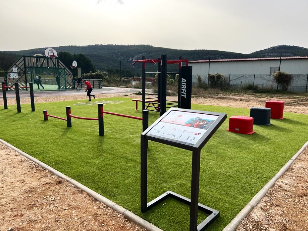 Aire de fitness AirFit à Cuges-les-Pins (photo à mettre à jour)